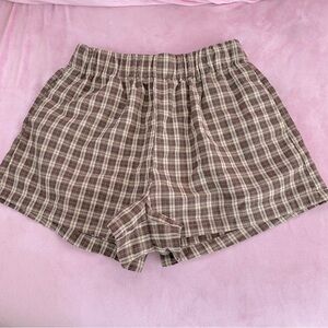 Women’s Shorts , Boxer Style Trendy Loose Fit Neutral Plaid Patterned Size 4 S